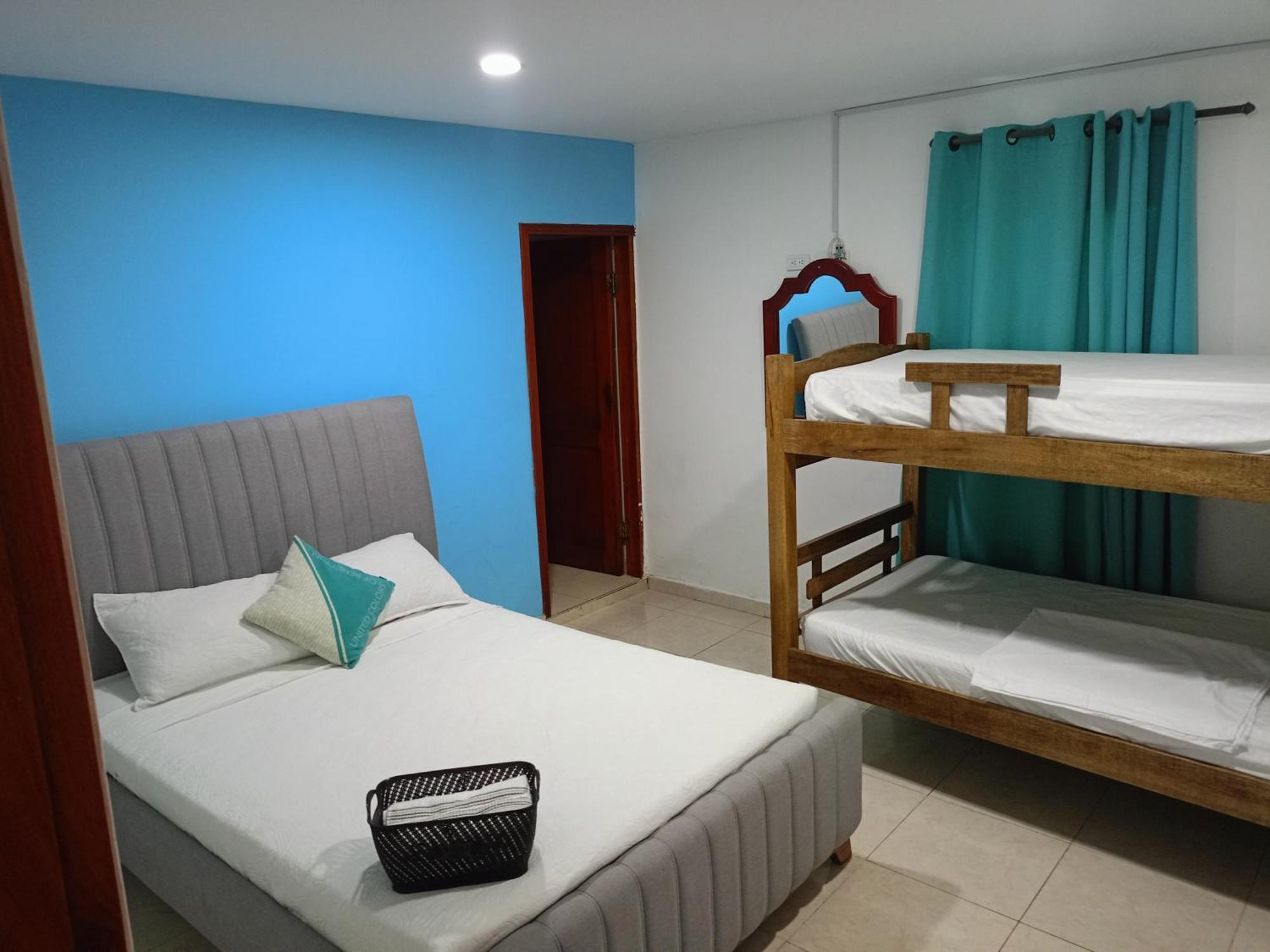Cc House Hostel