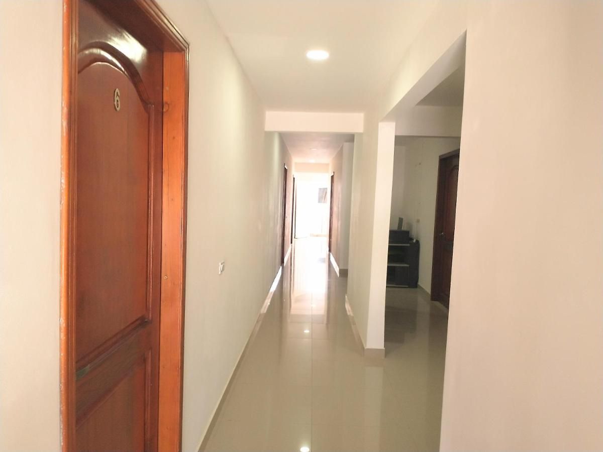 Cc House Hostal *