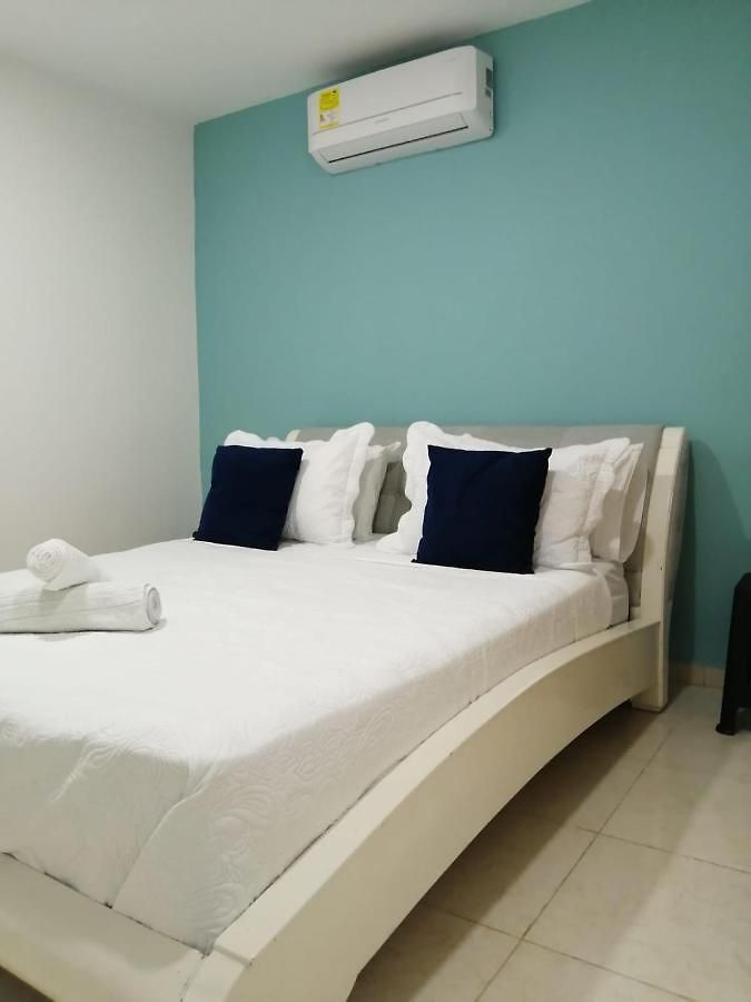 Hostal Cc House