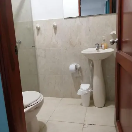 Hostal Cc House