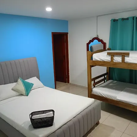 Cc House Hostal